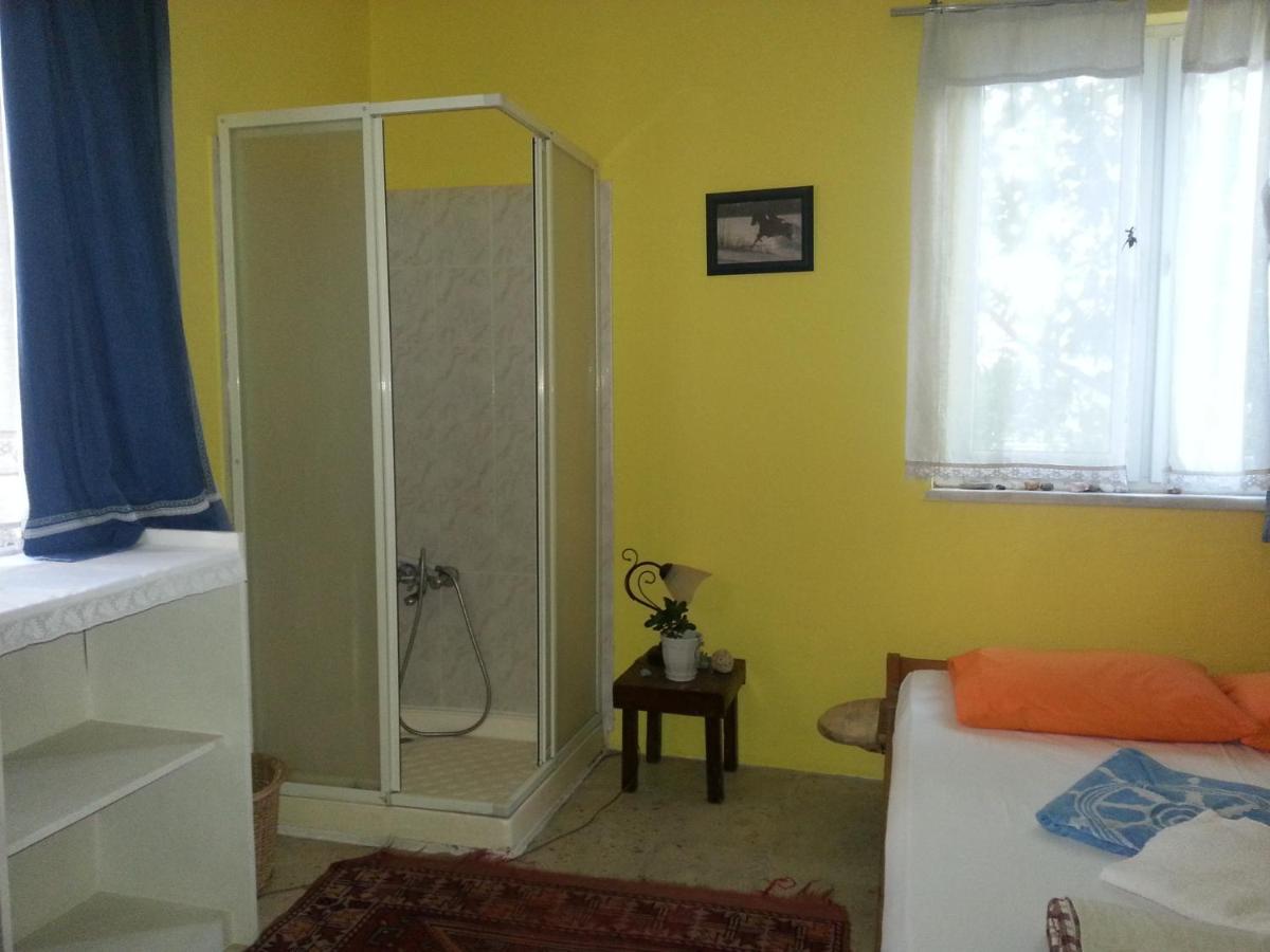 Ecer Pansiyon Kusadasi Exterior photo